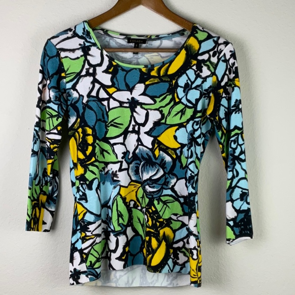 Escada Long Sleeve Floral Sweater Sz Small